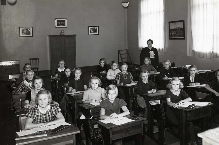 Allhelgonaskolan i Lund tidigt 1940-tal. Fotograf okänd. Ur: Allgot B Jönssons privatarkiv